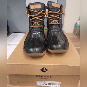 Womens Sperry Quilted Saltwater boots